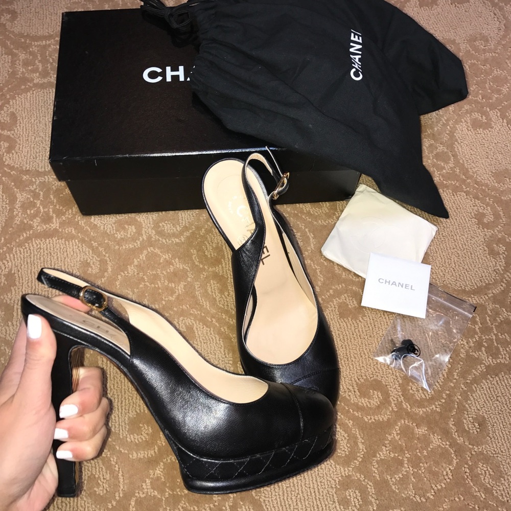 Chanel black slingback platforms heels - Picture 7 of 8